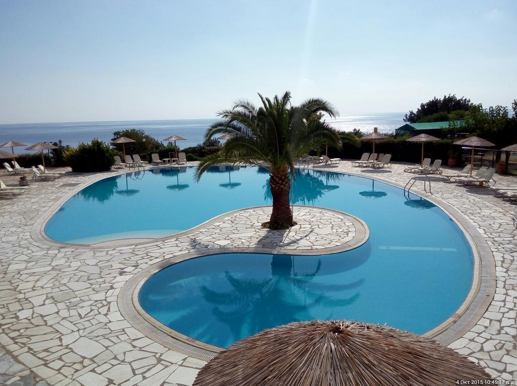 Porto Skala Village Hotel Exterior foto